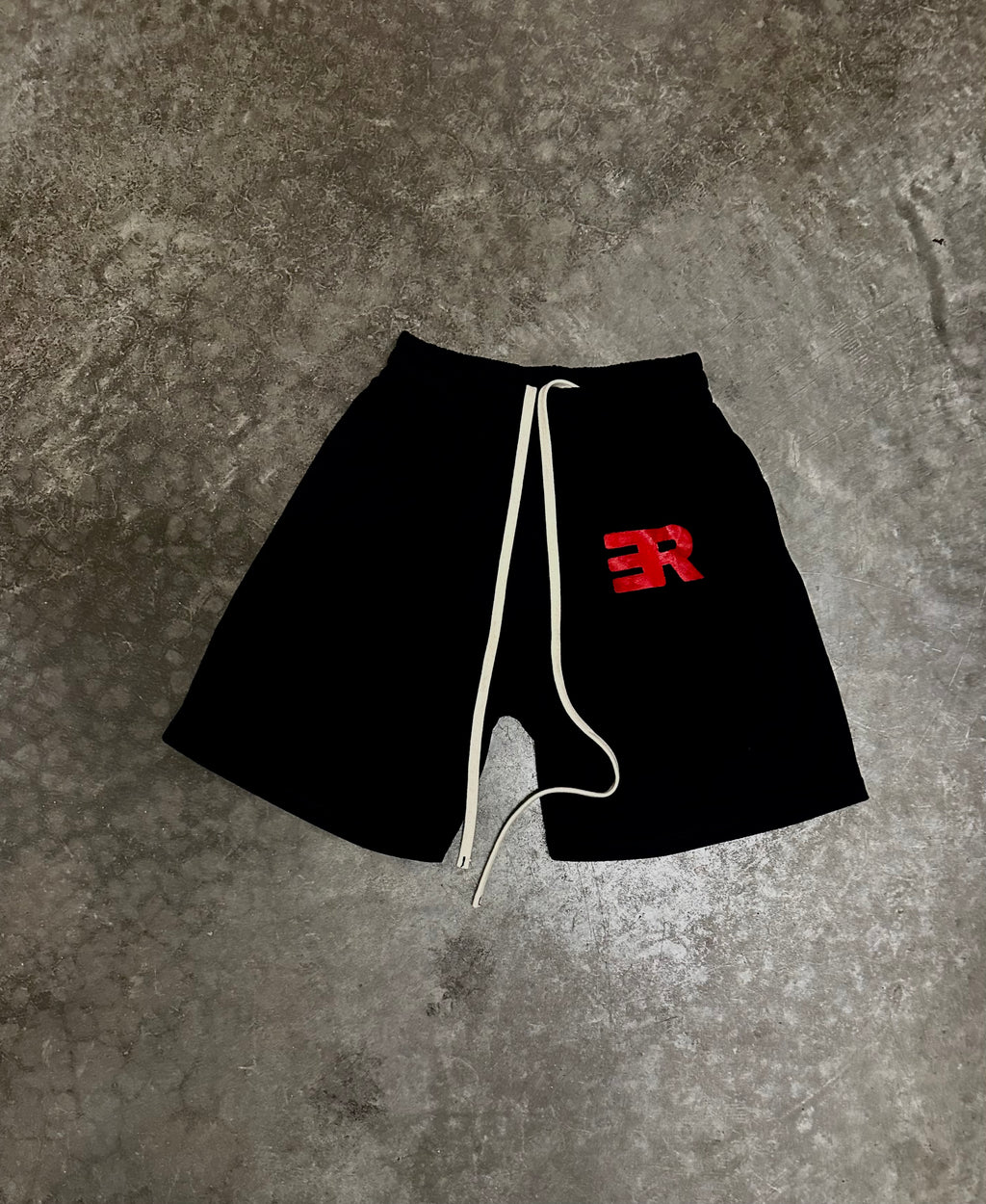 ER shorts